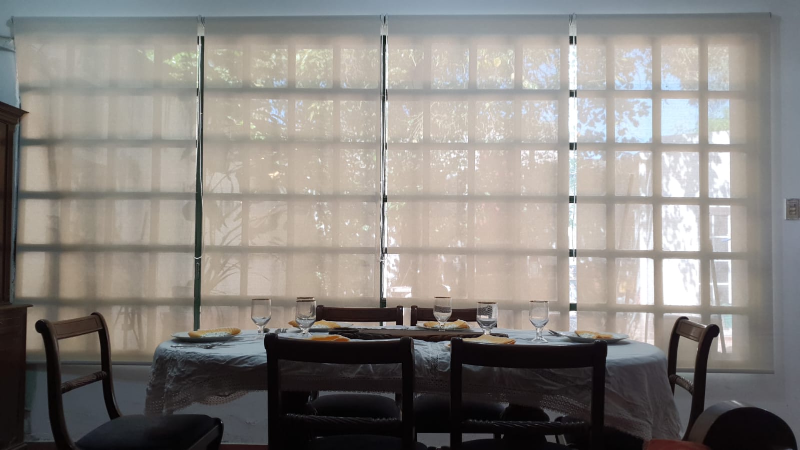 .,Screen 5_ blanco beige.-